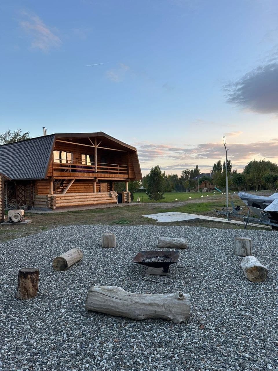 Дом с костровой зоной